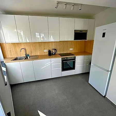 Akuta Flat Lägenhet *